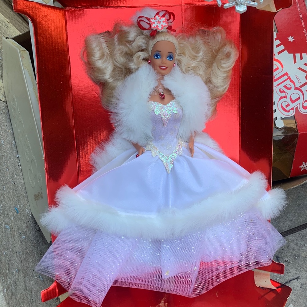 1989 Holiday Barbie Special Edition with box